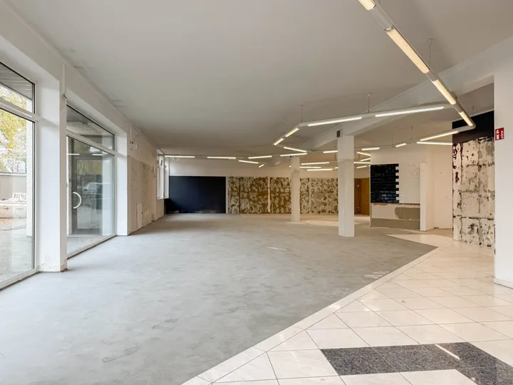 Showroom 