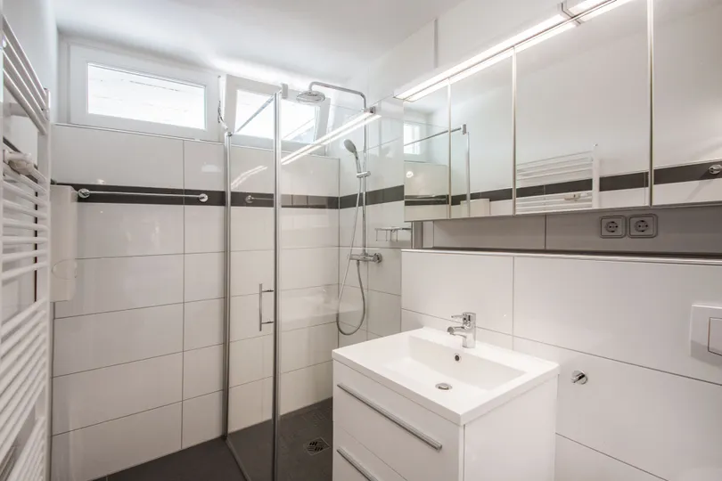 modernes Duschbad