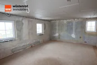 fast fertiges Schlafzimmer im Obergeschoss