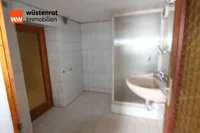 bisheriges Bad im Keller