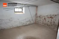 Lagerraum im Keller.