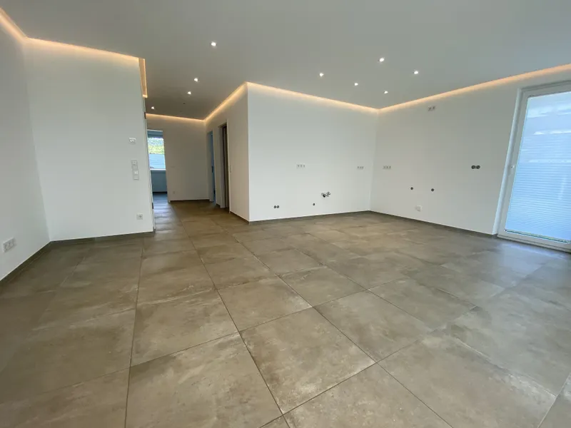 Wohnraum mit offener Küche