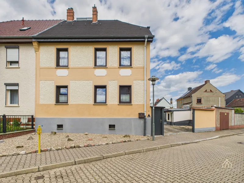 Gepflegte Doppelhaushälfte mit viel Platz für Ihre Familie