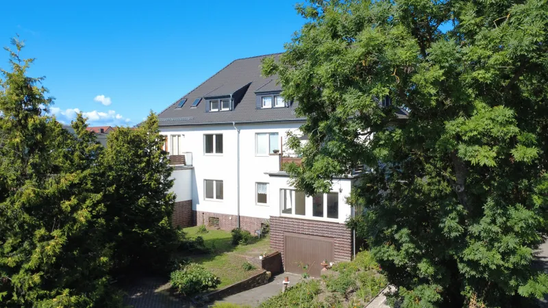 Geschäftshaus mit 6 Einheiten und großzügigem Grundstück – Kapitalanlage oder Eigennutzung
