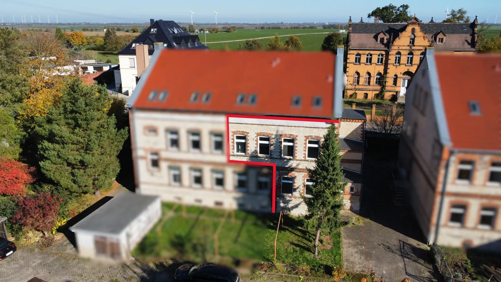 Zwei Wohnungen als komplette Haushälfte zur Miete