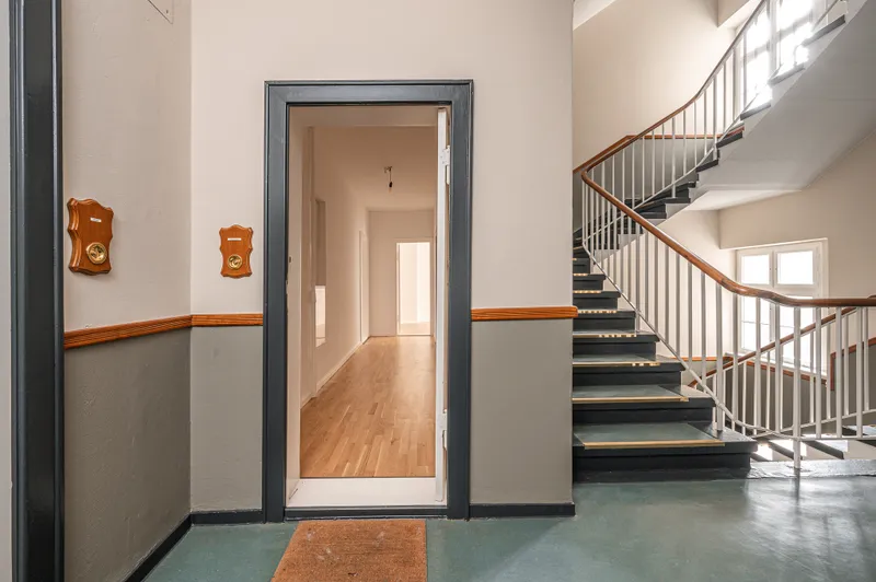 1-Zimmer Wohnung mit großer Wohnküche und Loggia