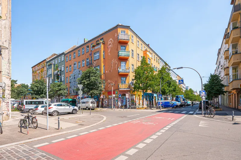 282m²-Dachgeschoss-Rohling mit Baugenehmigung in Friedrichshain