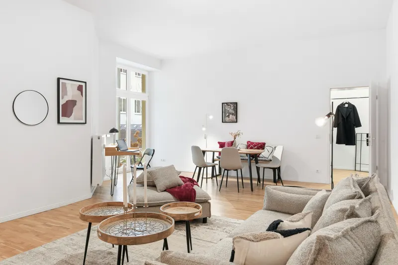 Zwischen Altbaucharme und Gro&szlig;stadtflair – Erdgeschosswohnung mit Terrasse im Prenzlauer Berg