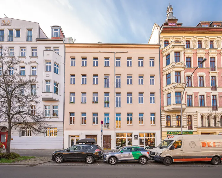 Zwischen Altbaucharme und Gro&szlig;stadtflair – 4-Zimmerwohnung im Prenzlauer Berg