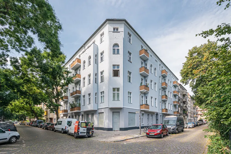 Erdgeschosswohnung mit 3 Zimmern und Keller am Weigandufer
