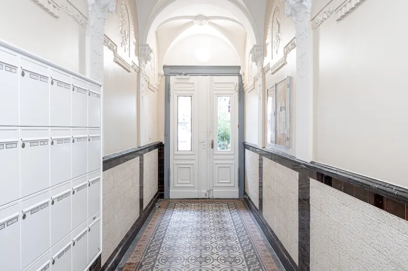 Zuhause in Friedrichshain – 2-Zi.-Wohnung mit Balkon im Samariterviertel