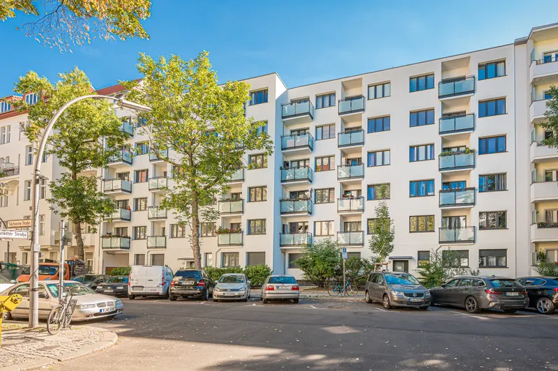 2-Zimmerwohnung mit Balkon in energetisch erneuertem Geb&auml;ude – Zuhause in Wilmersdorf