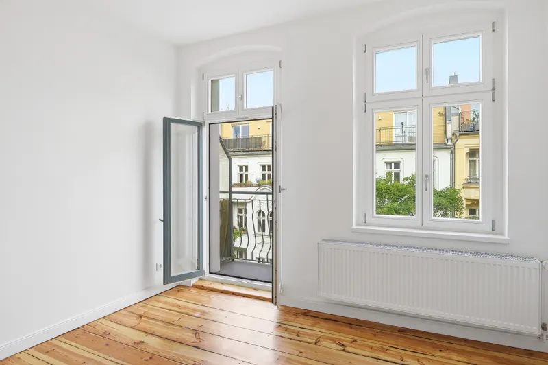 Altbauwohnung im Prenzlauer Berg – Freundliche 3-Zimmerwohnung mit Balkon