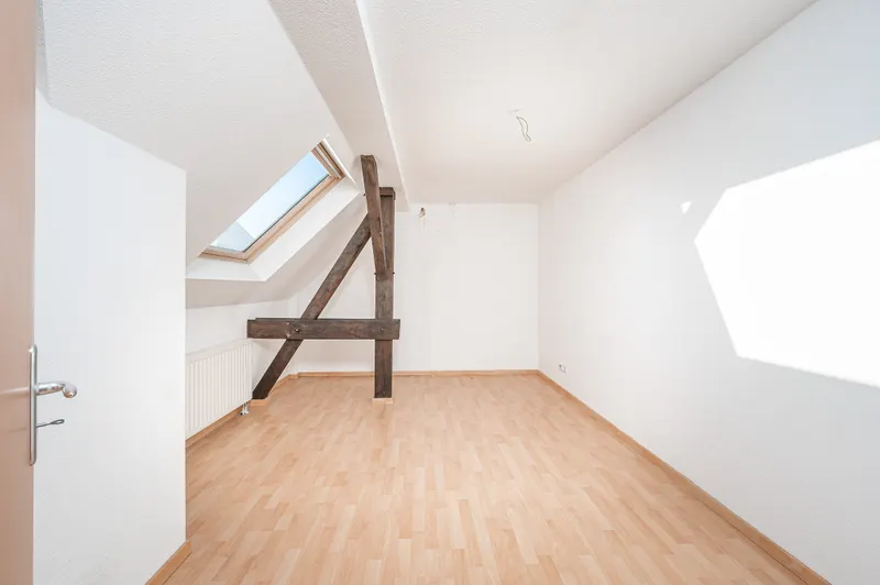 Bezugsfreie 2-Raumwohnung im Dachgeschoss – Wohnen im Prenzlauer Berg
