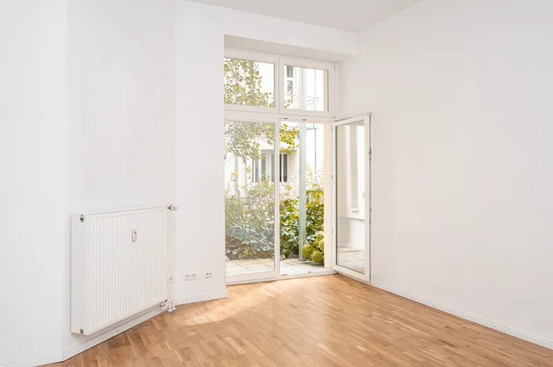 Freie 2-Zimmer-Altbauwohnung mit Terrasse – ruhiges Zuhause im Prenzlauer Berg
