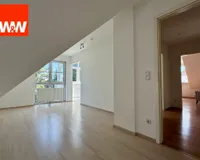 Wohnzimmer-Blick Richtung Küche