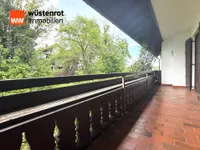 Balkon im Obergeschoss