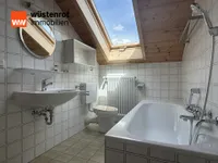 Badezimmer Einliegerwohnung im Dachgeschoss