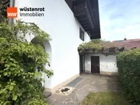 Gepflegte Außenanlage