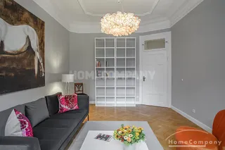 Sehr schöne helle, modern eingerichtete 3-Zimmer-Altbauwohnung nähe Glockenbach