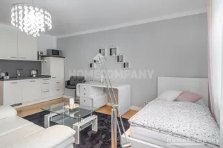 Neu möbliertes 1-Zimmer-Apartment in Gröbenzell