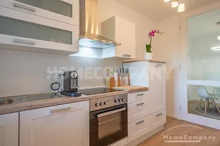 Wunderschöne, modern möblierte 3,5-Zimmer-Wohnung in der Fasanerie.