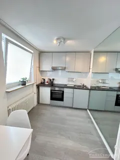 Modern möblierte 2-Zimmer-Wohnung mit atemberaubender Dachterrasse in Schwabing
