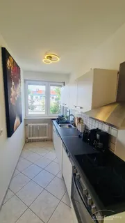 Modern möbliertes 1-Zimmer-Apartment mit großem Balkon In Laim
