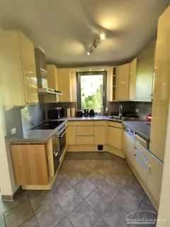Helle, voll möblierte 3-Zimmer-Garten-Wohnung in Schwabing Nord