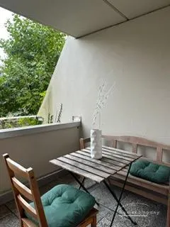 Hübsches, modernes 1-Zimmer-Apartment mit Balkon im berühmten Fuchsbau in Schwabing.