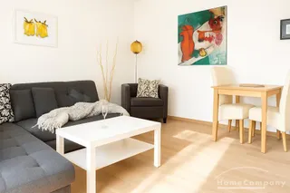 Gemütliches, voll möbliertes 2-Zimmer-Apartment mit Balkon in Sendling