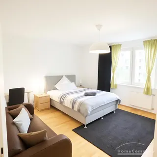Gemütliches, voll möbliertes 2-Zimmer-Apartment mit Balkon in Sendling