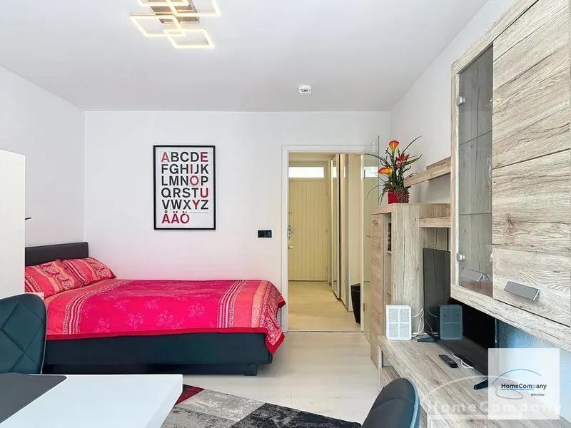 Tolles, neu renoviertes und möbliertes Apartment mit Balkon in Bestlage Bogenhausen