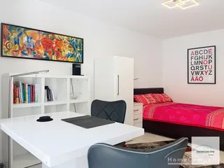 Tolles, neu renoviertes und möbliertes Apartment mit Balkon in Bestlage Bogenhausen