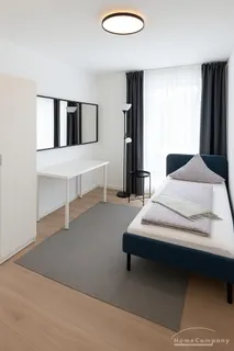 Modern möblierte 4-Zimmer-Wohnung in Germering