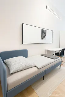 Modern ausgestattete 8 Zimmer-Wohnung in Neuhausen