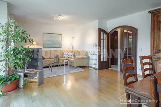 Gemütlich möblierte und sehr ruhig gelegene 3-Zimmer-Wohnung mit Balkon in Waldtrudering