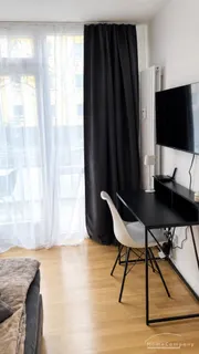 Modern möbliertes 1-Zimmer-Apartment mit Balkon