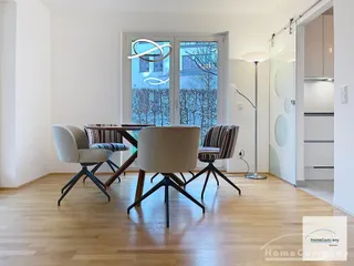 Modern möblierte 4-Zimmer-Wohnung mit Terrasse und Garten