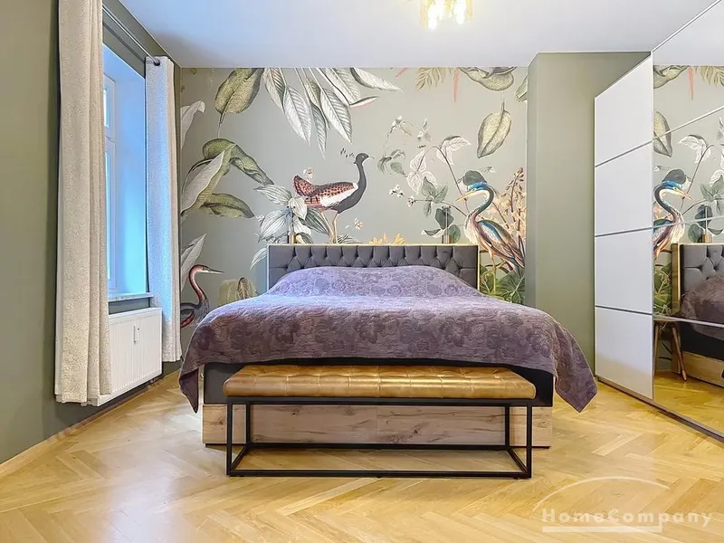 Luxus in Bestlage: Hochwertige 4,5-Zimmer-Wohnung mit Balkon am Weißenburger Platz