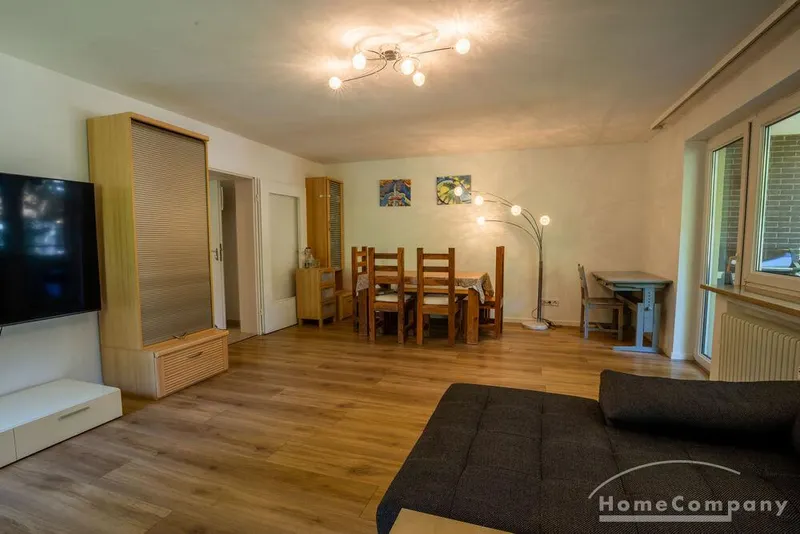 Voll möblierte 4-Zimmer-Wohnung mit großem Balkon in Berg am Laim