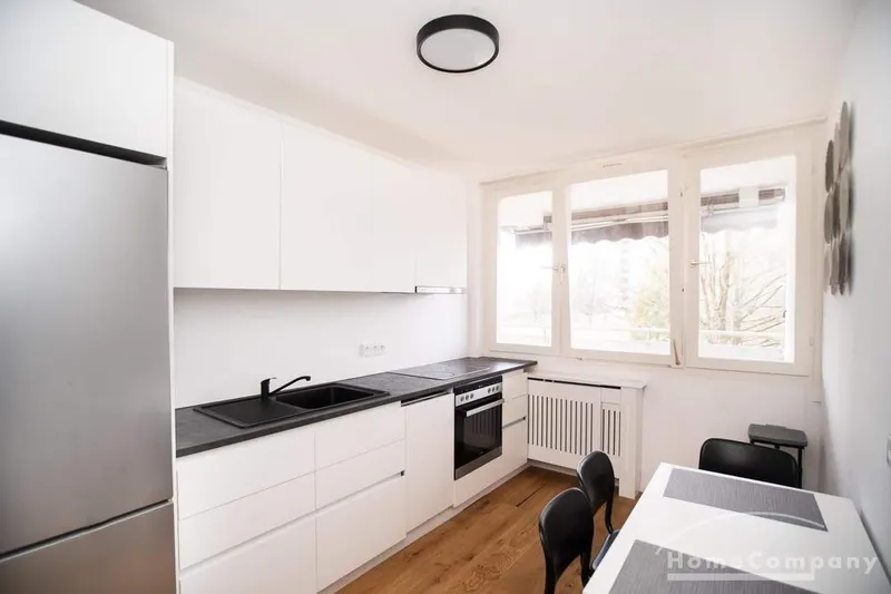 Voll möblierte 5-Zimmer-Wohnung in Unterhaching