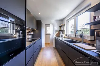 Moderne 3-Zimmer-Duplexwohnung mit Terrasse und Garten