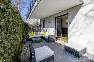 Moderne 3-Zimmer-Duplexwohnung mit Terrasse und Garten
