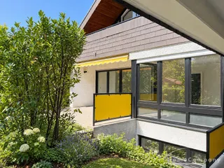 Freistehendes Architektenhaus mit großem Garten
