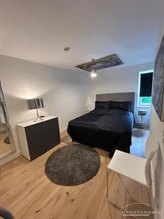 Modern möblierte 2-Zimmer-Wohnung mit Stellplatz in Neuhausen