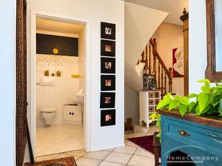 Voll möbliertes 6-Zimmer-Haus mit schönem Garten