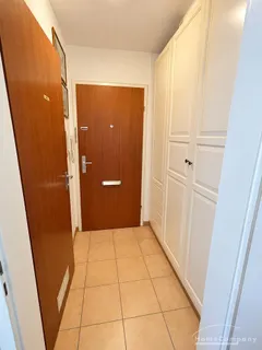Voll möbliertes 1-Zimmer-Apartment mit Balkon
