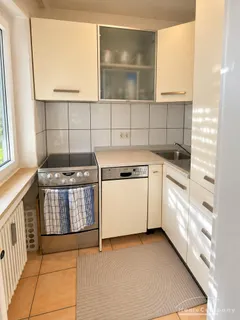 Voll möbliertes 1-Zimmer-Apartment mit Balkon