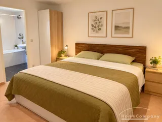 Möblierte 2-Zimmer-Wohnung mit Terrasse in Schwabing